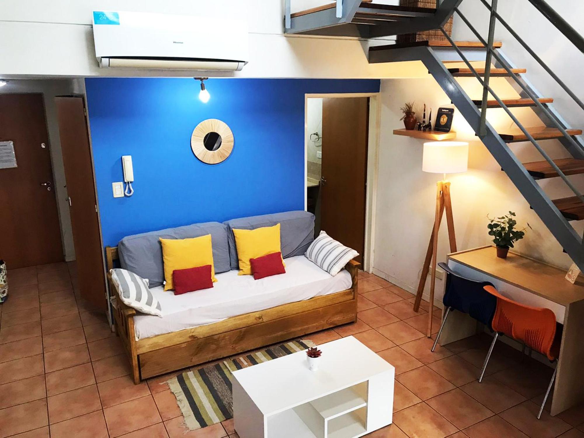 Apartment Duplex Dos Ambientes Con Terraza Propia Y Parilla